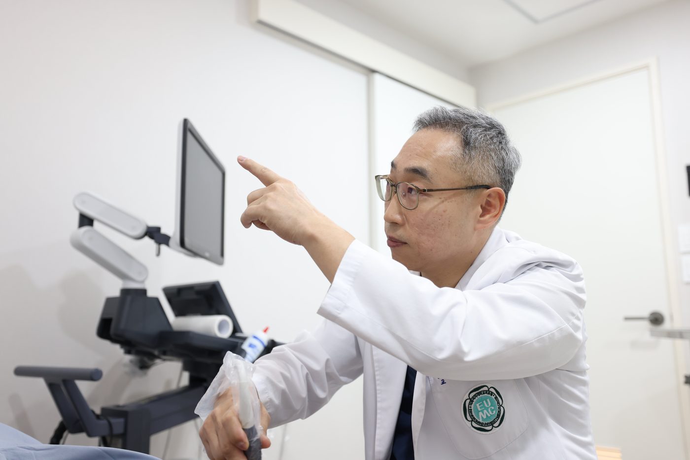 수원고려본정형외과의원 원장님 진료실