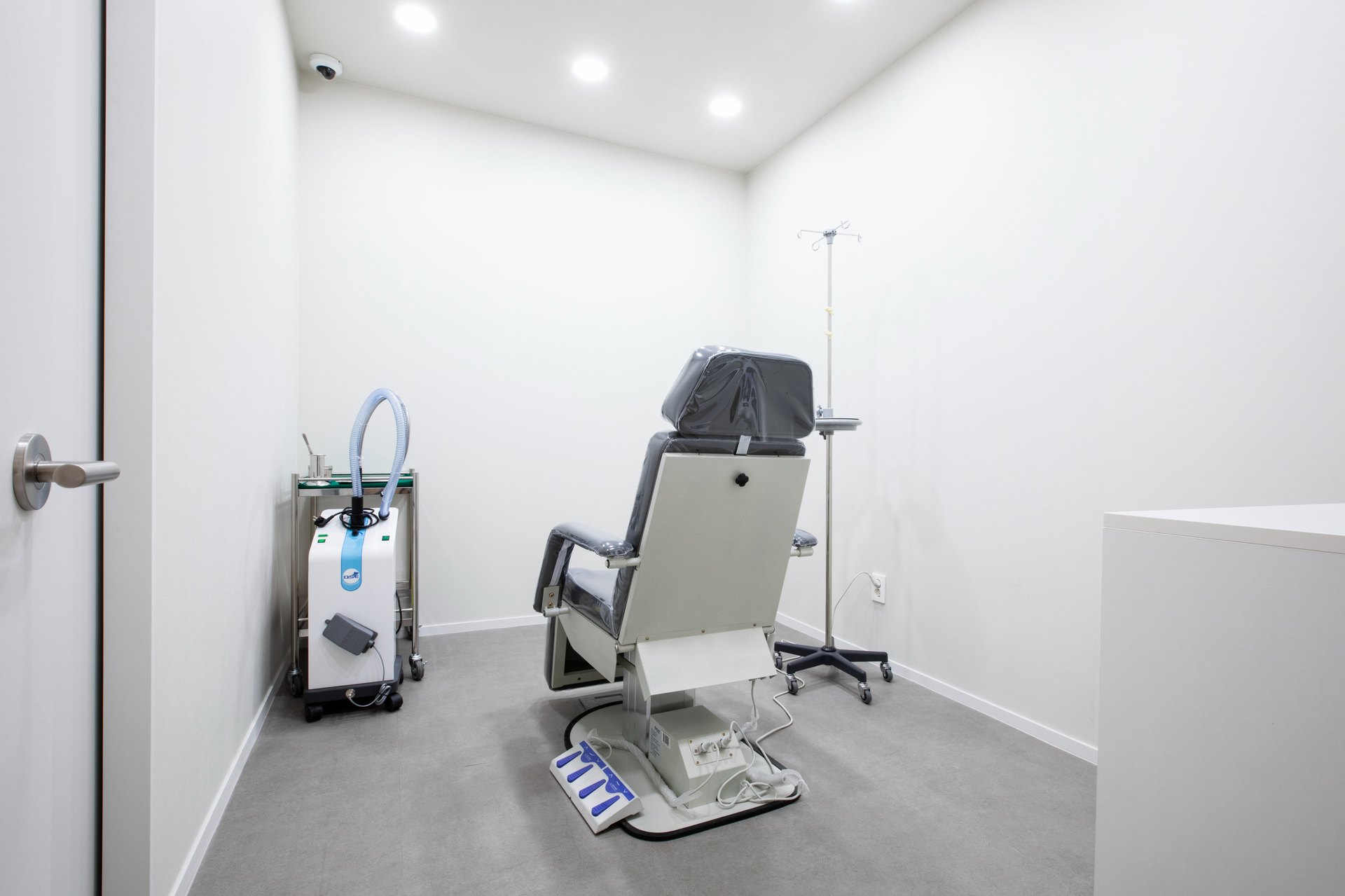 ODE Clinic Seoul Lifting devices on site